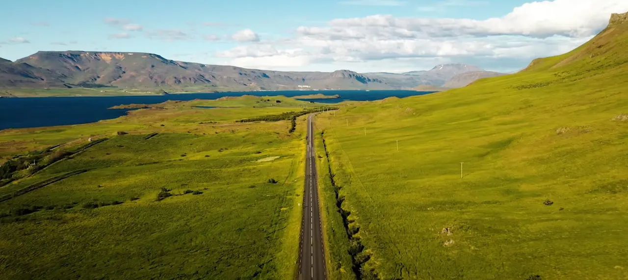 The road leading to Hvammsvik