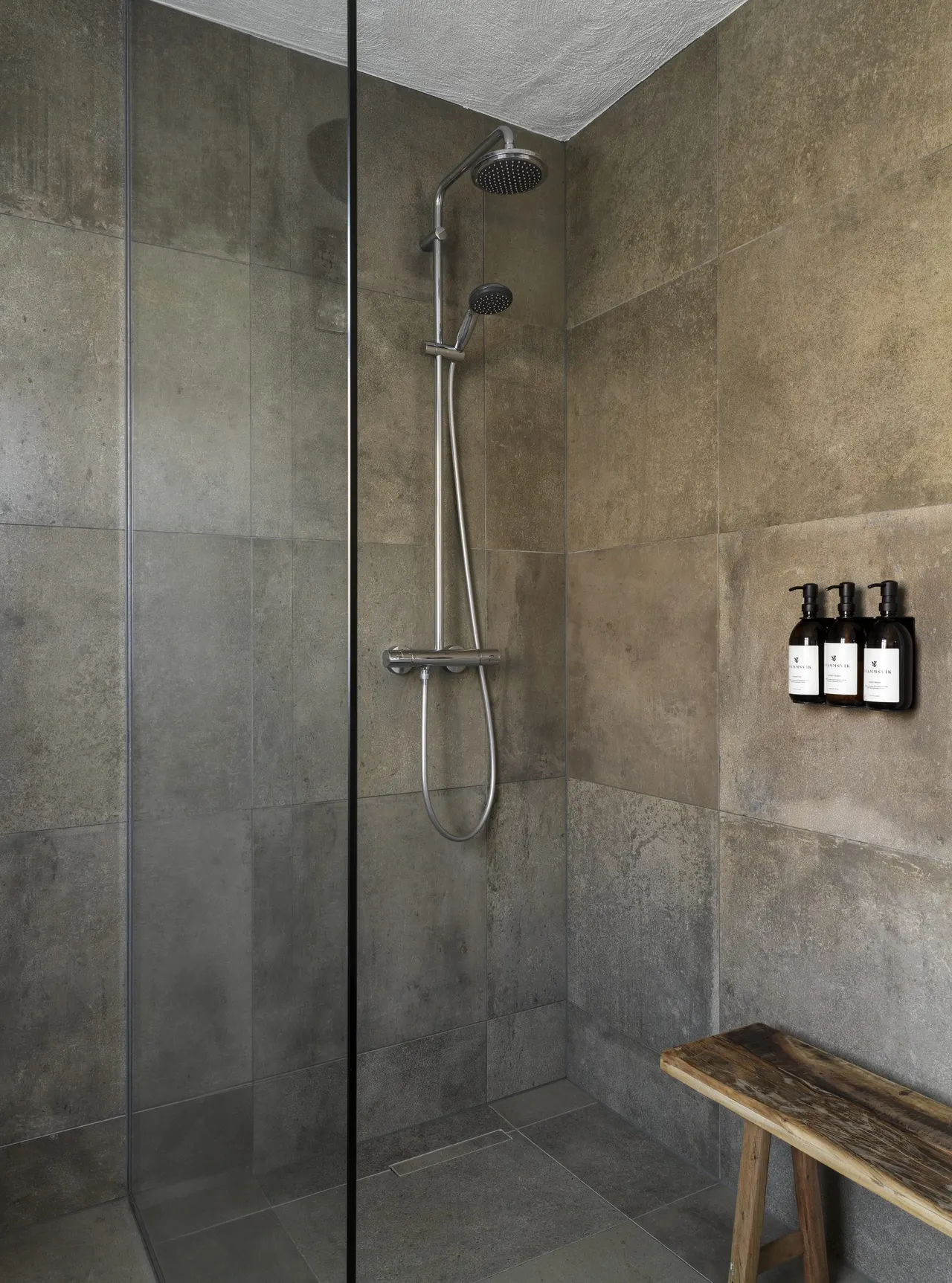 minimalistic walk in shower scandinavian inspiration private accommodation in Iceland countryside