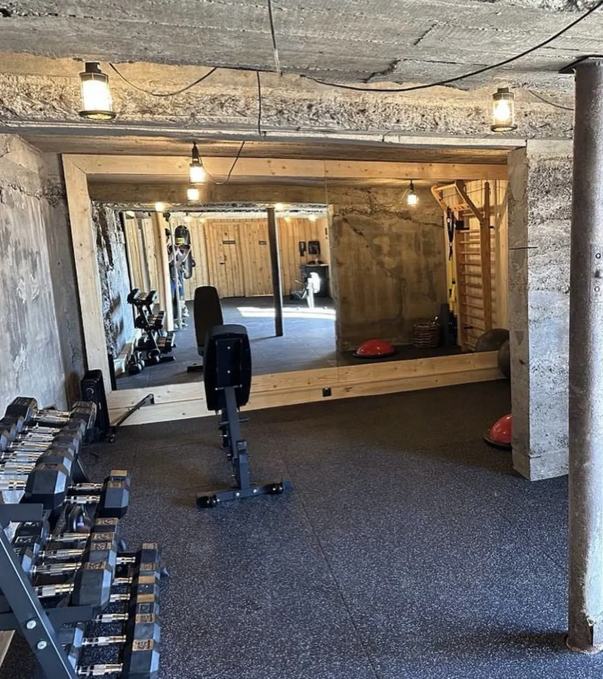 Gym at luxury accommodation near Reykjavík